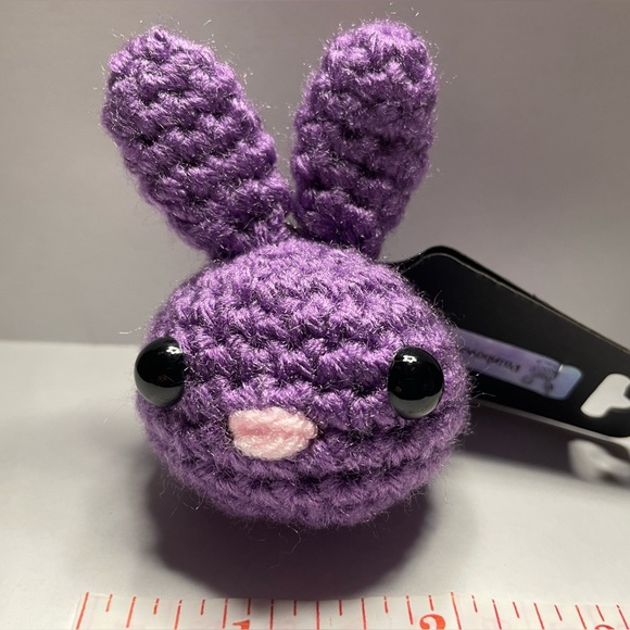 CROCHET MINI MOCHIBUN KEYCHAIN- MEDIUM PURPLE - Picture 1 of 4